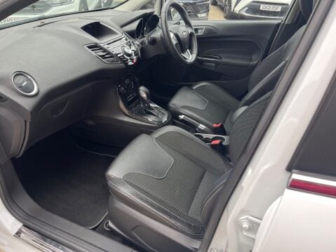 Ford Fiesta 1.6 TITANIUM X 12