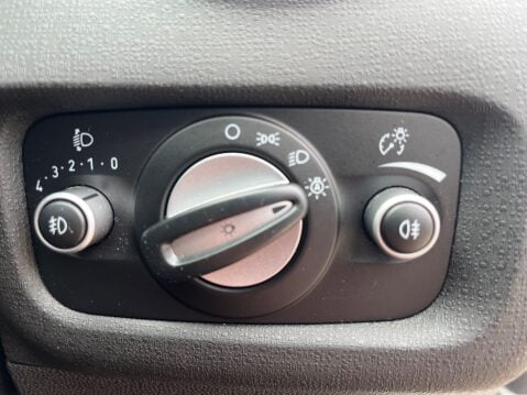 Ford Fiesta 1.6 TITANIUM X 23