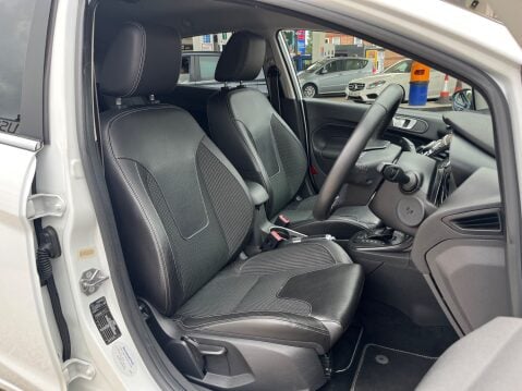 Ford Fiesta 1.6 TITANIUM X 3