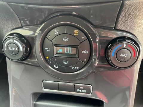 Ford Fiesta 1.6 TITANIUM X 19