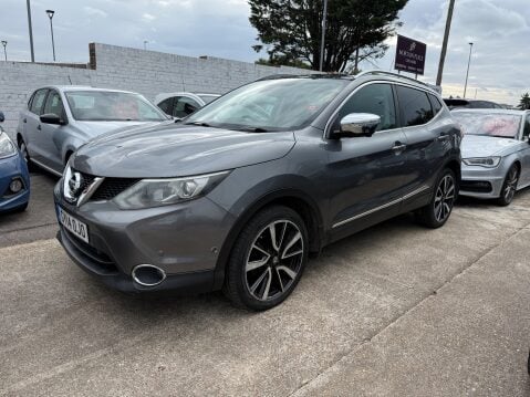 Nissan Qashqai DCI TEKNA AUTOMATIC 1