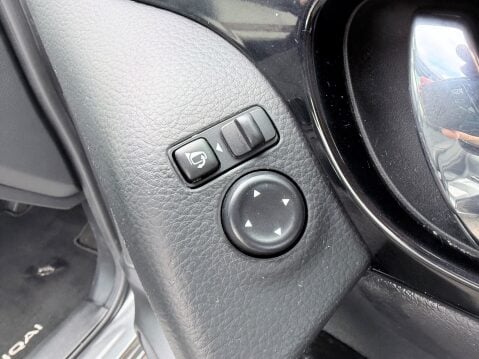 Nissan Qashqai DCI TEKNA AUTOMATIC 17