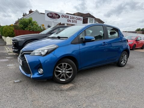 Toyota Yaris VVT-I ICON 1