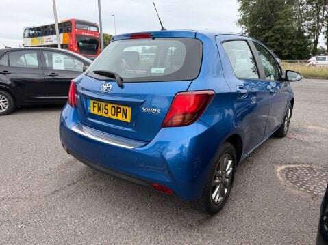 Toyota Yaris VVT-I ICON 5