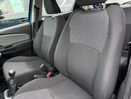 Toyota Yaris VVT-I ICON 9