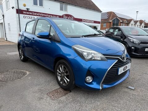 Toyota Yaris VVT-I ICON 4