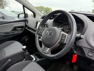 Toyota Yaris VVT-I ICON 11