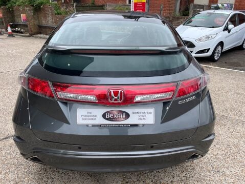 Honda Civic 1.8 I-VTEC SE 5