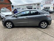 Honda Civic 1.8 I-VTEC SE 10