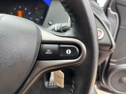 Honda Civic 1.8 I-VTEC SE 15