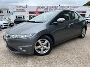 Honda Civic 1.8 I-VTEC SE 1