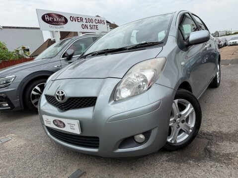 Toyota Yaris TR VVT-I 2