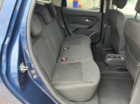 Dacia Duster 1.3 TCE COMFORT 7
