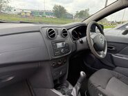 Dacia Sandero AMBIANCE PRIME 9