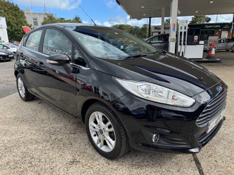 Ford Fiesta ZETEC AUTOMATIC 9