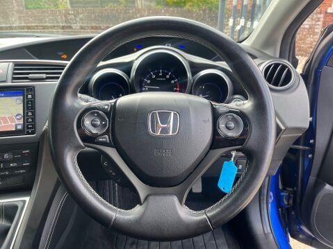Honda Civic 1.4 I-VTEC SE PLUS NAVI 12