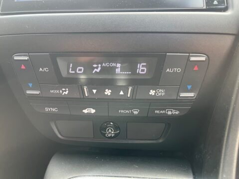 Honda Civic 1.4 I-VTEC SE PLUS NAVI 17