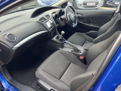 Honda Civic 1.4 I-VTEC SE PLUS NAVI 11