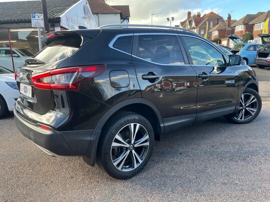 Nissan Qashqai 1.3 DIG-T N-CONNECTA DCT AUTOMATIC 