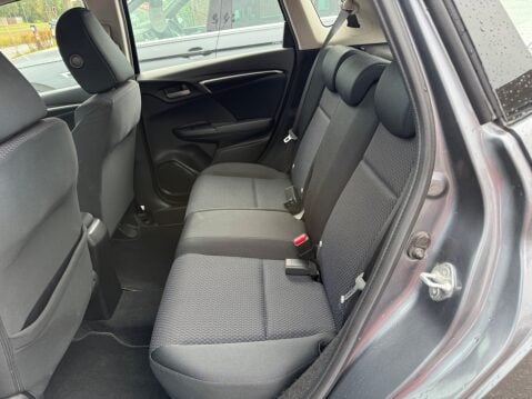 Honda Jazz 1.3 I-VTEC SE 12