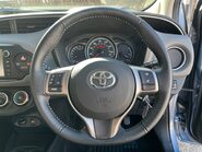 Toyota Yaris VVT-I ICON 13