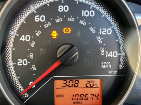 Toyota Yaris VVT-I ICON 20