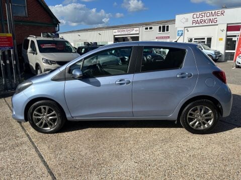Toyota Yaris VVT-I ICON 10