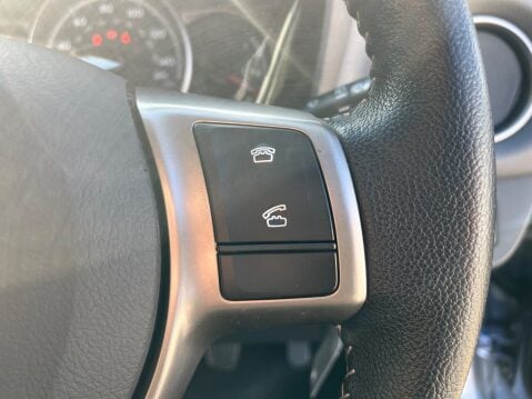 Toyota Yaris VVT-I ICON 15