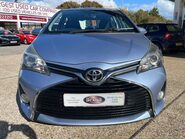 Toyota Yaris VVT-I ICON 9
