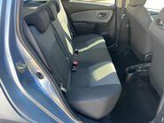 Toyota Yaris VVT-I ICON 7