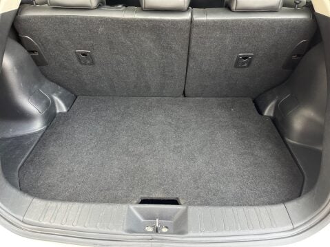 Nissan Juke 1.6 TEKNA 6