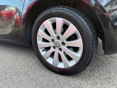 Vauxhall Astra ELITE AUTOMATIC CDTI 8