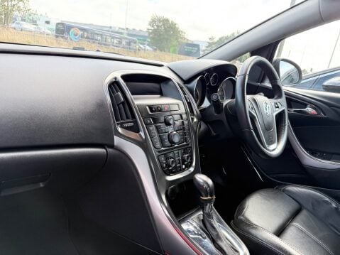 Vauxhall Astra ELITE AUTOMATIC CDTI 9