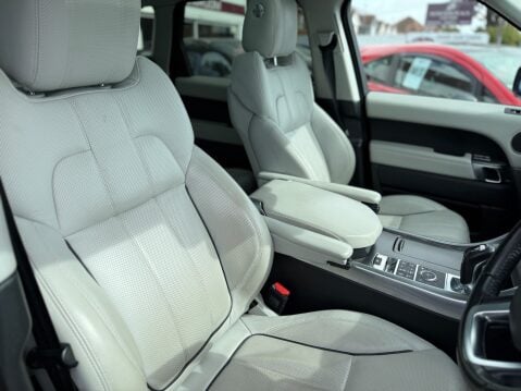 Land Rover Range Rover Sport SDV6 HSE DYNAMIC 18