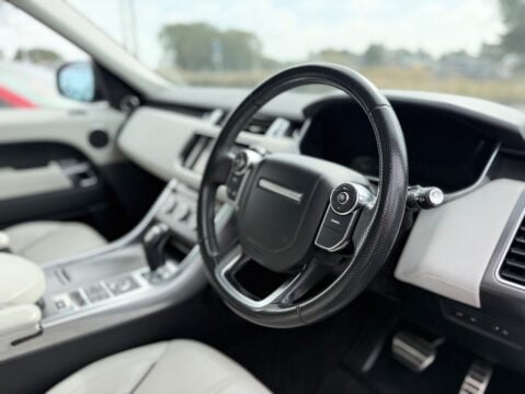 Land Rover Range Rover Sport SDV6 HSE DYNAMIC 10