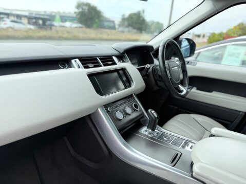 Land Rover Range Rover Sport SDV6 HSE DYNAMIC 8