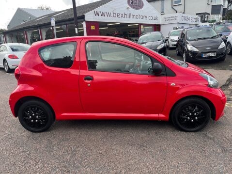 Toyota Aygo 1.0 VVT-I 8
