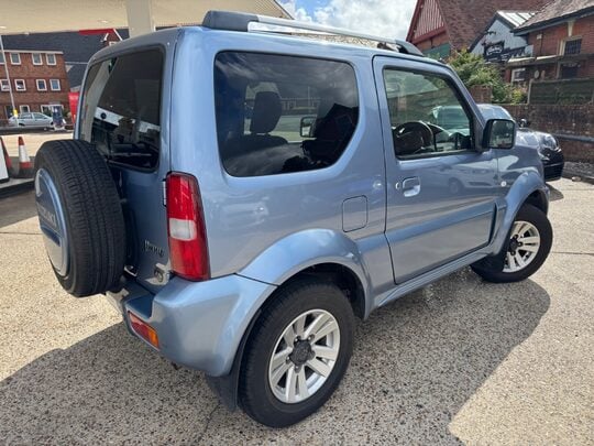 Suzuki Jimny SZ4
