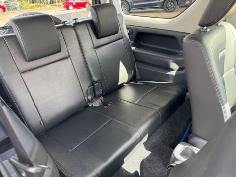 Suzuki Jimny SZ4 12