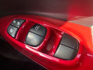 Nissan Juke 1.6 TEKNA XTRONIC AUTOMATIC 26