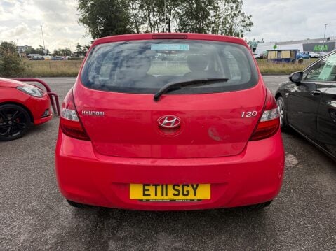 Hyundai i20 1.2 COMFORT 6