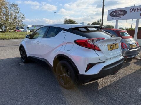 Toyota C-HR ICON 7
