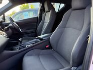 Toyota C-HR ICON 11