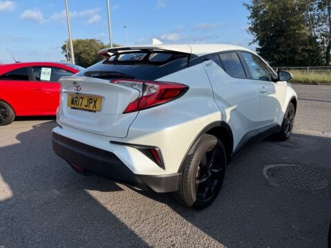 Toyota C-HR ICON 5