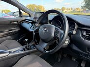 Toyota C-HR ICON 10
