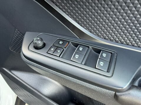 Toyota C-HR ICON 22