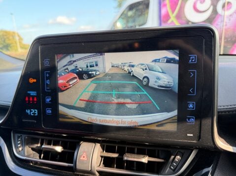Toyota C-HR ICON 13