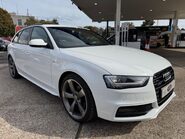 Audi A4 AVANT 2.0 TDI QUATTRO BLACK EDITION S/S 10