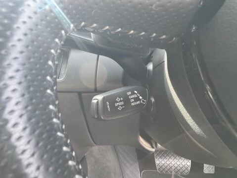 Audi A4 AVANT 2.0 TDI QUATTRO BLACK EDITION S/S 15