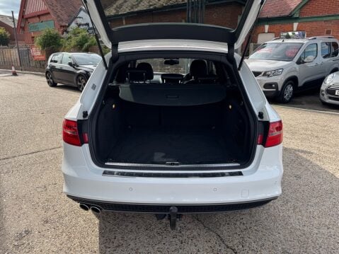 Audi A4 AVANT 2.0 TDI QUATTRO BLACK EDITION S/S 8